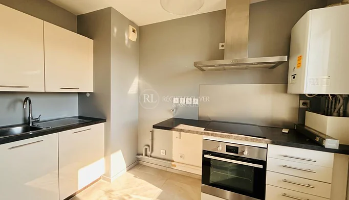 Appartement 3 pièces à vendre à Saint-Priest (69800) - photo 2