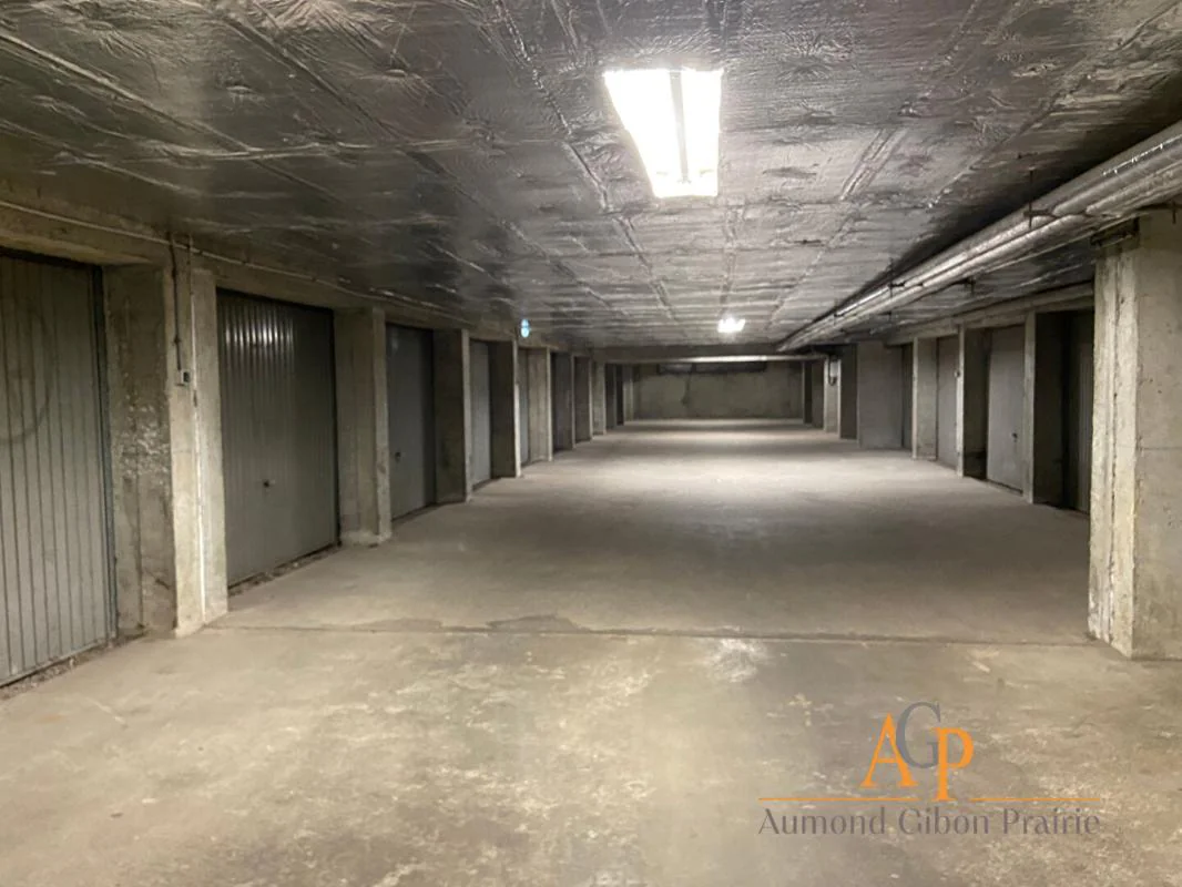 Parking / Box à louer à Caen (14000) - photo 1