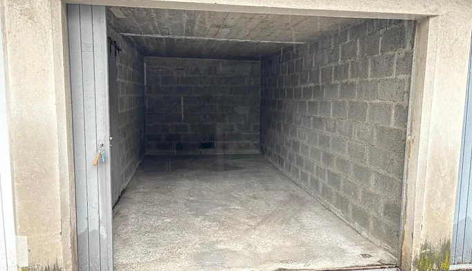 Parking / Box à louer à Romans-sur-Isère (26100) - photo 2