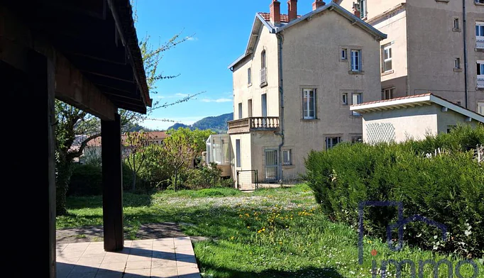Maison 8 pièces à vendre au Puy-en-Velay (43000) - photo 1