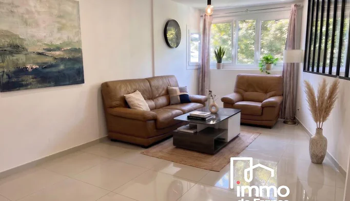 Appartement 4 pièces à vendre à Champs-sur-Marne (77420) - photo 1