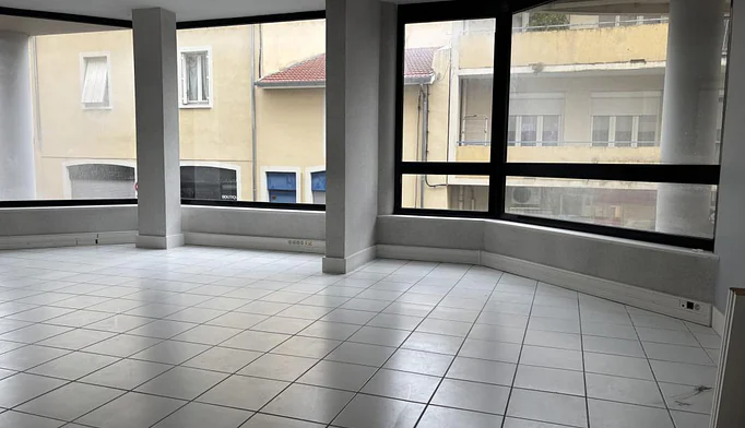 Bureau à vendre à Romans-sur-Isère (26100) - photo 1