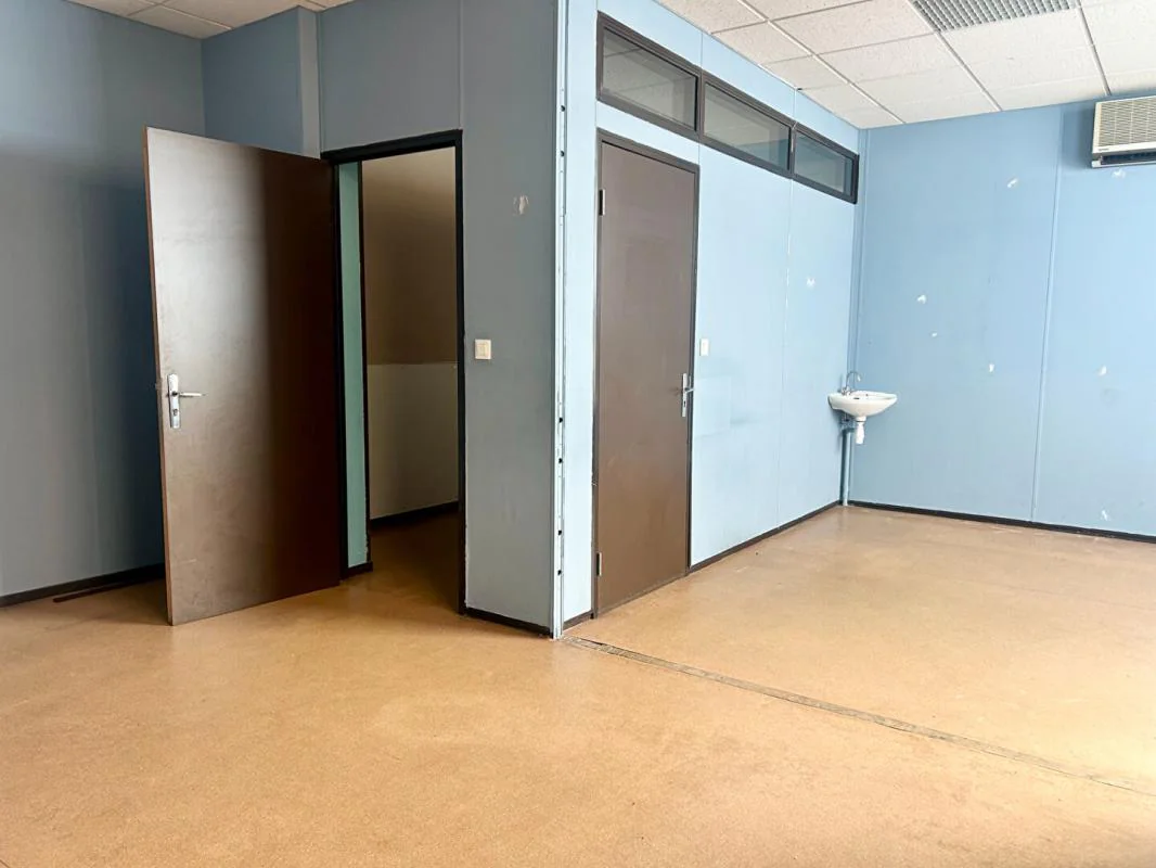 Bureau à vendre à Toulon (83000) - photo 1