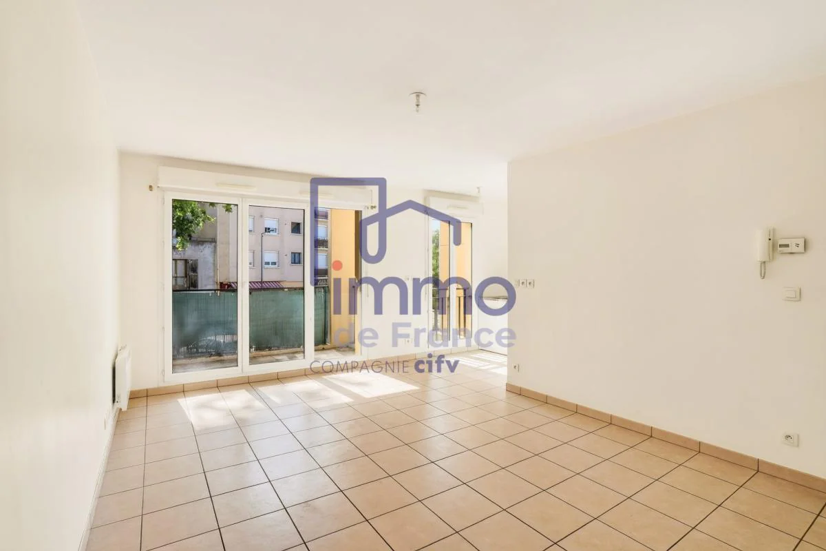 Appartement 1 pièce à vendre à Vaulx-en-Velin (69120) - photo 2