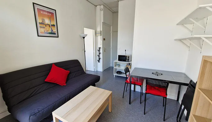 Appartement 2 pièces à vendre à Bordeaux (33800) - photo 2
