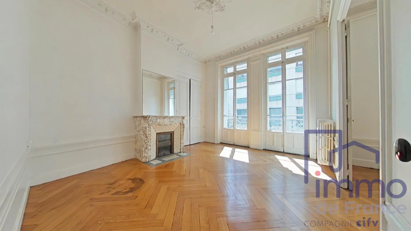 Appartement 4 pièces à vendre à Saint-Étienne (42000) - photo 1