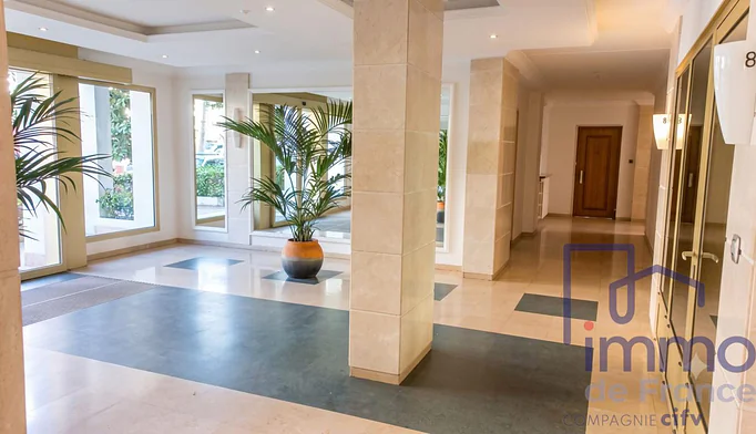 Appartement 4 pièces à vendre à Saint-Étienne (42000) - photo 8