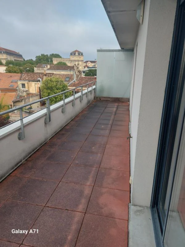 Appartement 3 pièces à louer à Bordeaux (33800) - photo 1