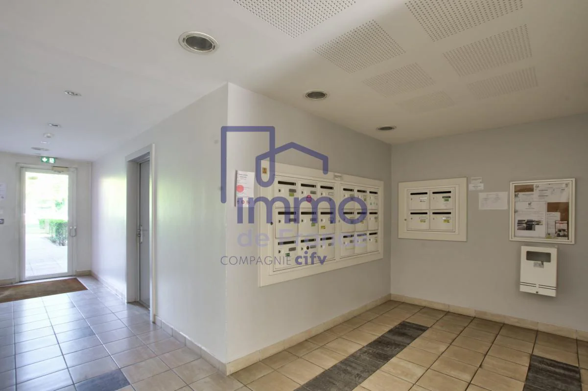 Appartement 3 pièces à vendre à Échirolles (38130) - photo 11