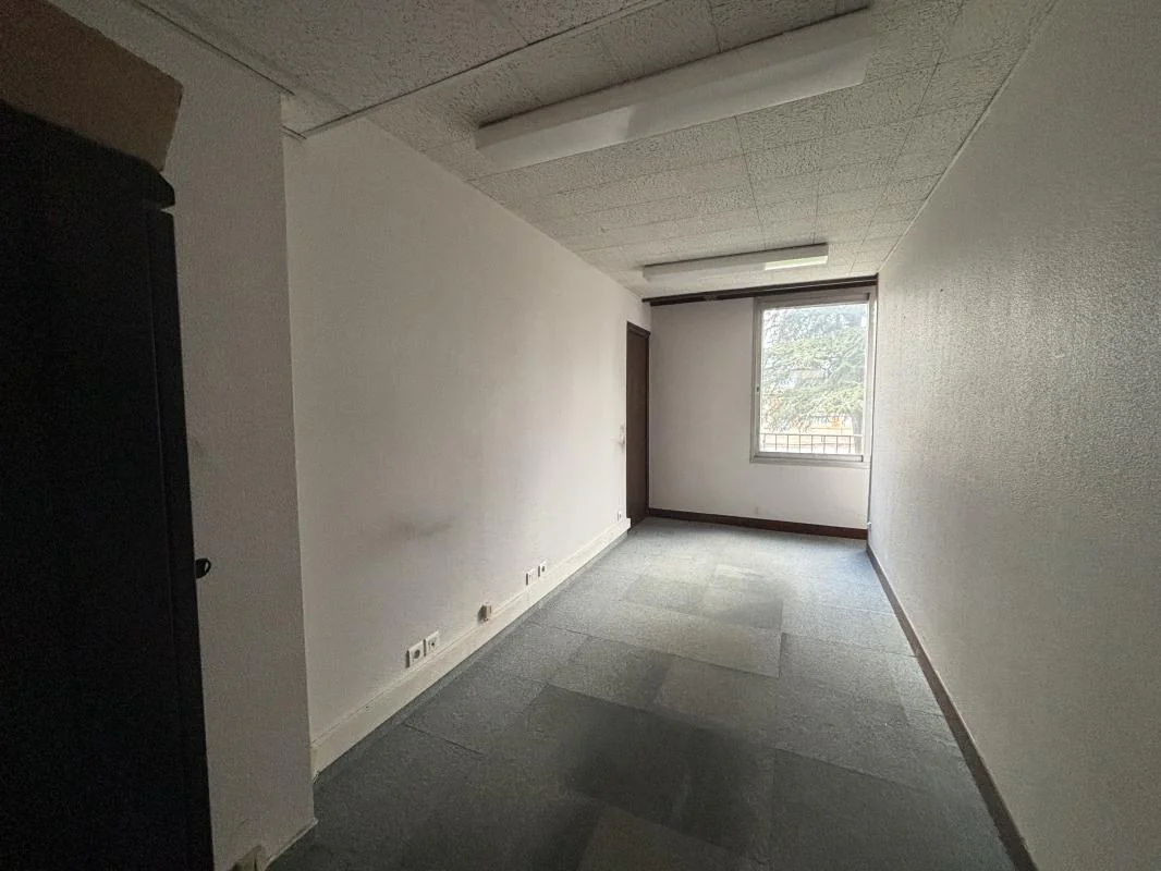 Bureau à louer à Rodez (12000) - photo 5