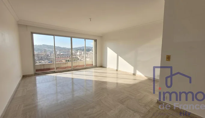 Appartement 4 pièces à vendre à Saint-Étienne (42100) - photo 1