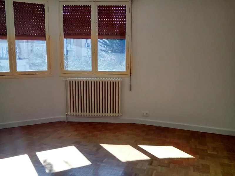 Appartement 3 pièces à louer à Vichy (03200) - photo 3