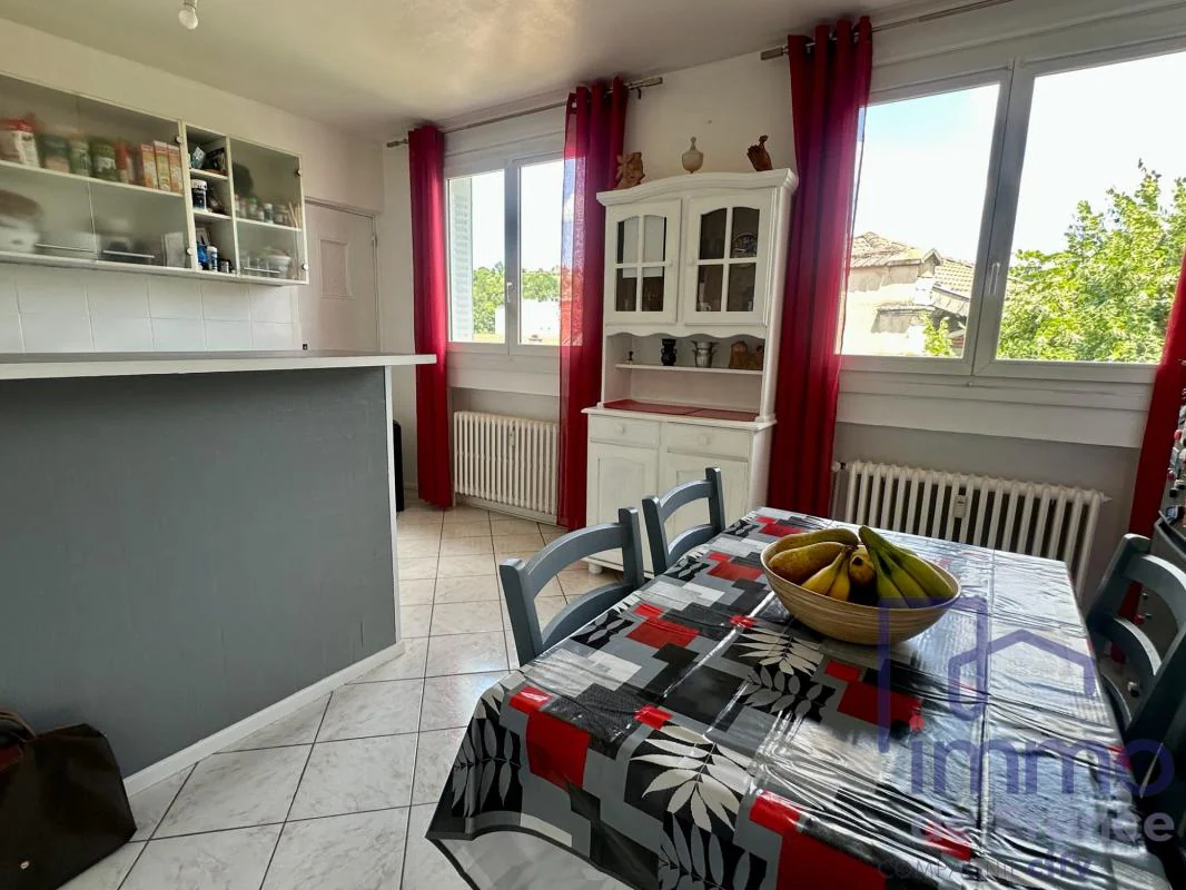 Appartement 2 pièces à vendre au Chambon-Feugerolles (42500) - photo 4