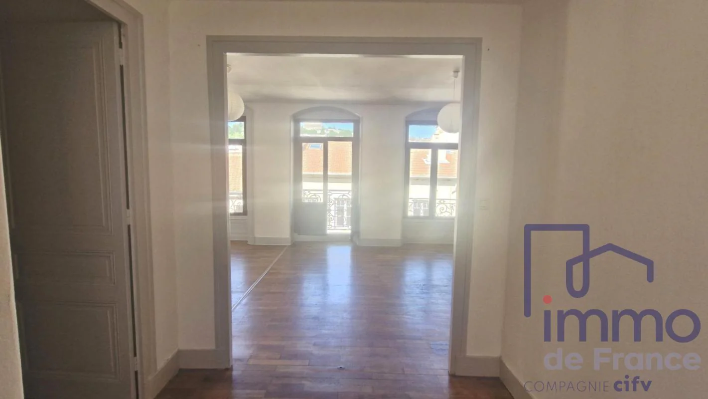 Appartement 4 pièces à vendre à Saint-Étienne (42000) - photo 9