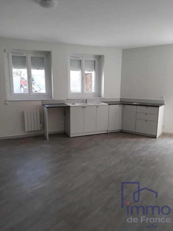 Appartement 3 pièces à vendre à Panissières (42360) - photo 2