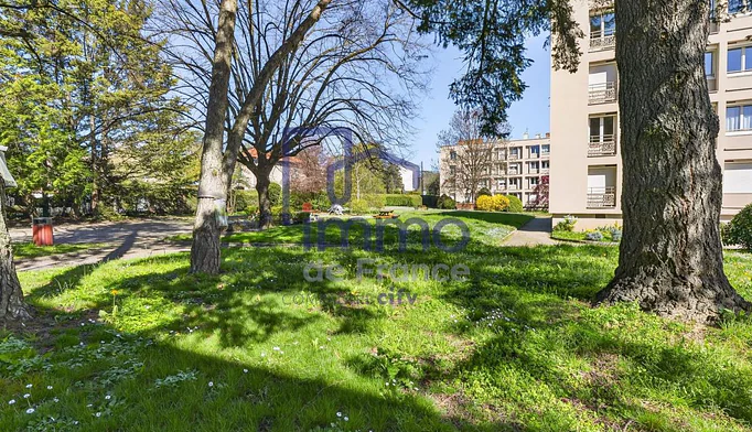 Parking / Box à vendre à Écully (69130) - photo 1