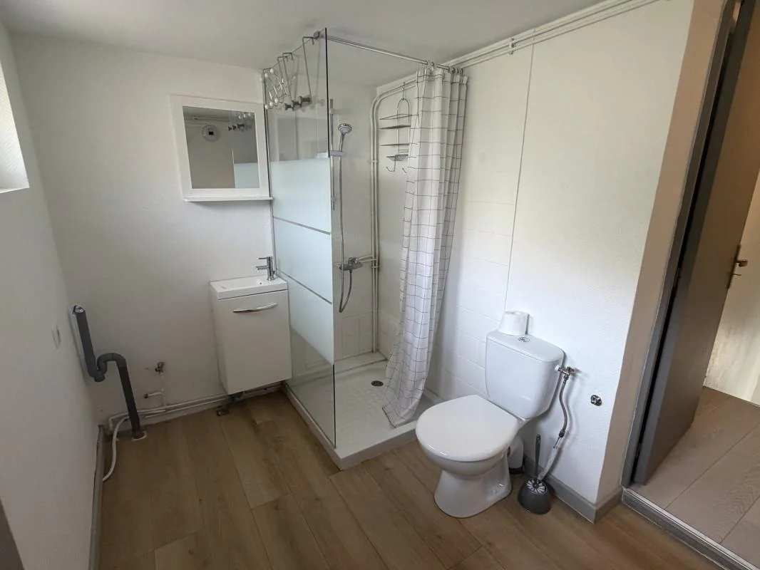 Maison 5 pièces à louer à Toulonjac (12200) - photo 4