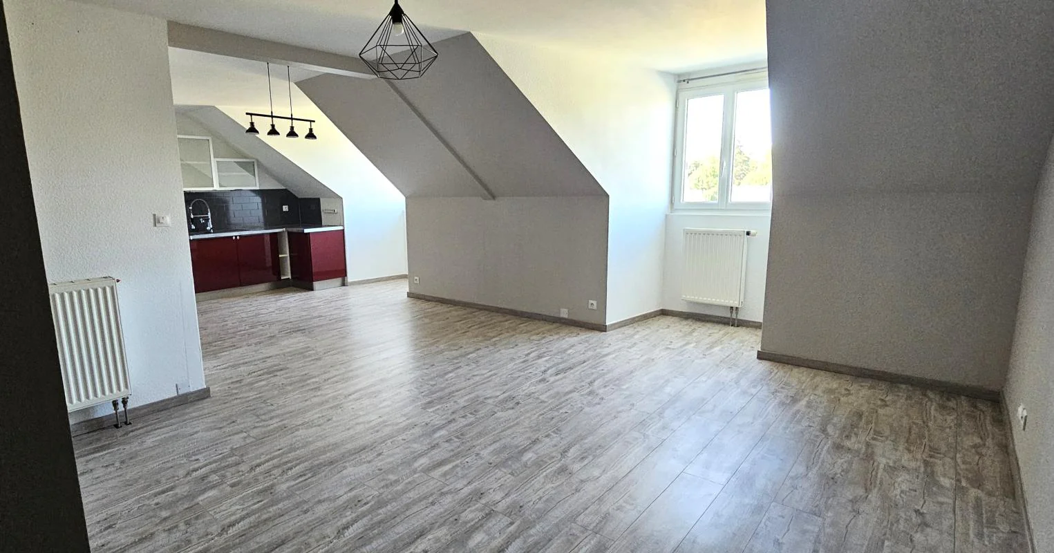 Appartement 2 pièces à louer à Saint-Chély-d'Apcher (48200) - photo 5