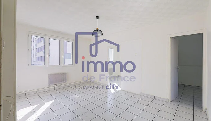 Appartement 4 pièces à vendre à Saint-Martin-d'Hères (38400) - photo 1