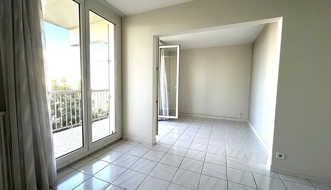Appartement 5 pièces à vendre à Vénissieux (69200) - photo 1