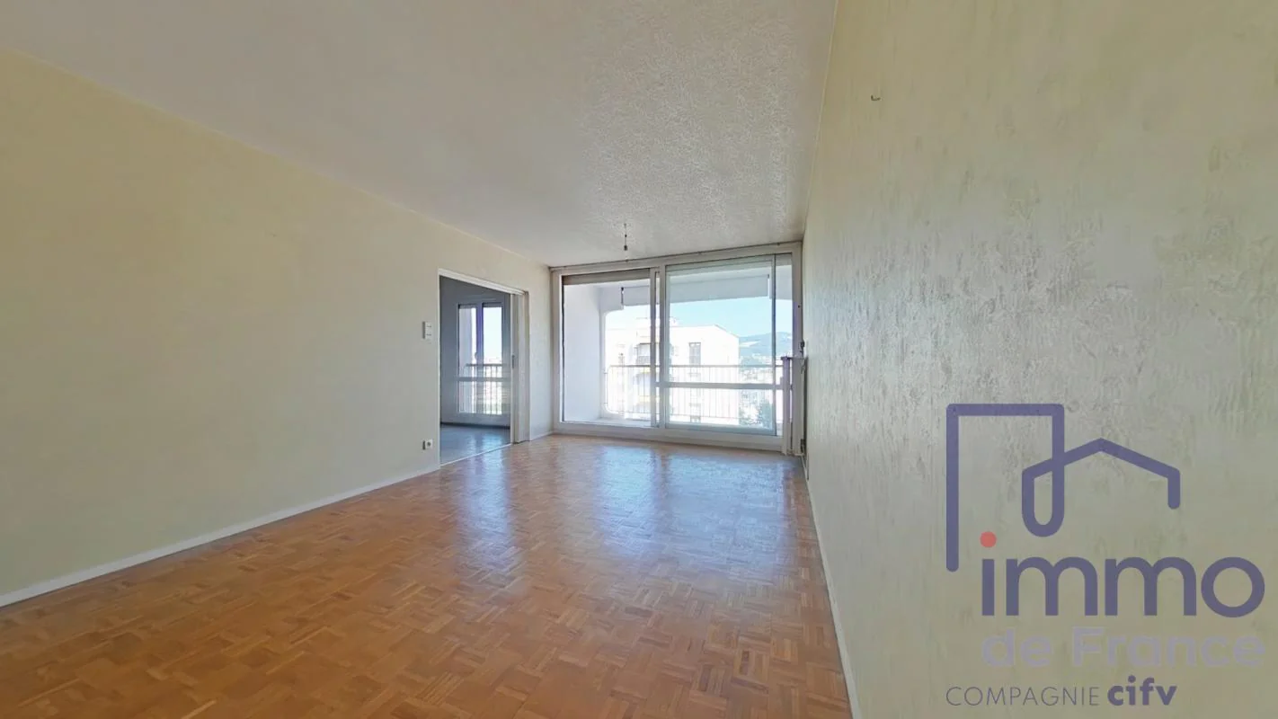 Appartement 5 pièces à vendre à Saint-Étienne (42000) - photo 1