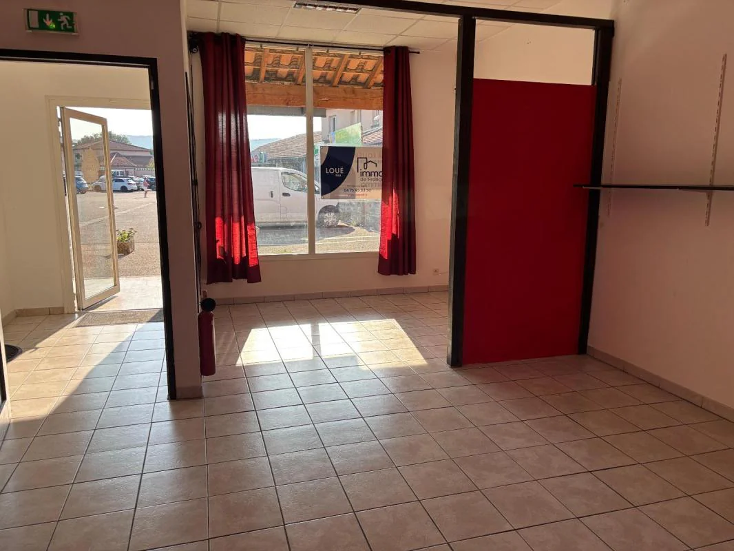 Bureau à louer à Vogüé (07200) - photo 1