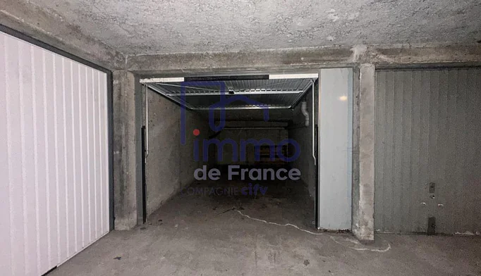 Parking / Box à vendre à Grenoble (38000) - photo 1