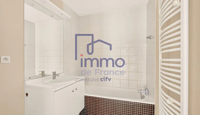 Appartement 4 pièces à vendre à Lyon (69008) - photo 4