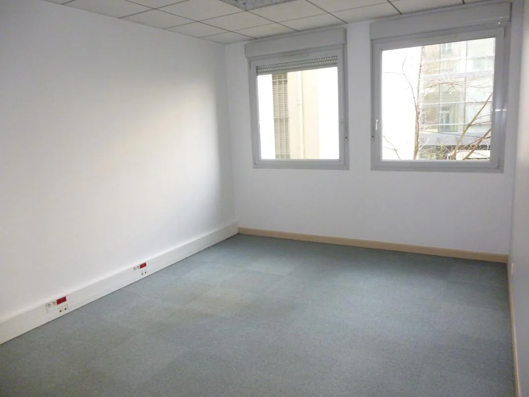 Bureau à louer à Lyon (69006) - photo 12