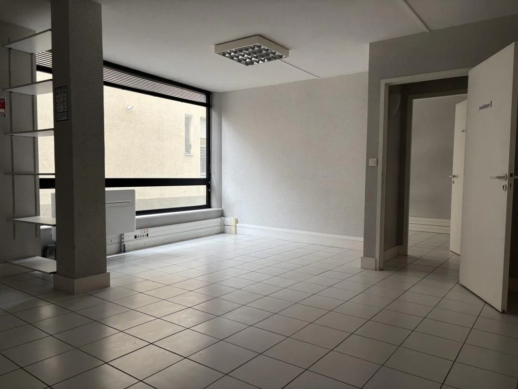 Bureau à vendre à Romans-sur-Isère (26100) - photo 4