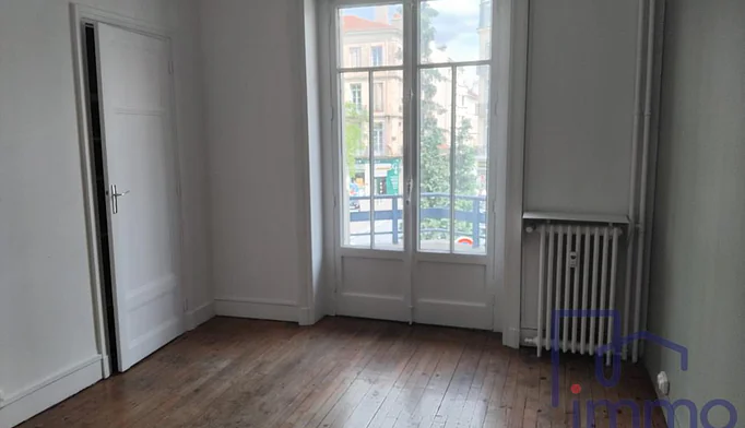 Appartement 4 pièces à vendre à Saint-Étienne (42000) - photo 4