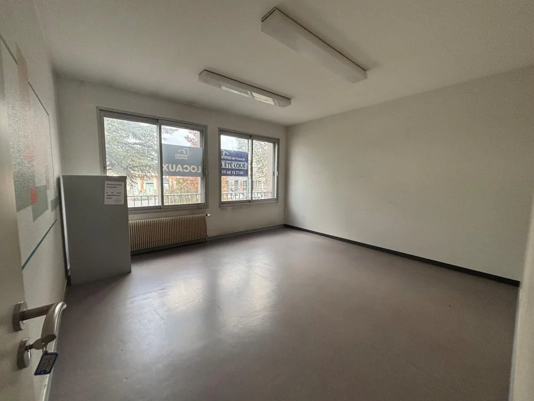 Bureau à louer à Rodez (12000) - photo 10
