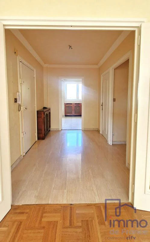 Appartement 5 pièces à vendre à Saint-Étienne (42100) - photo 8