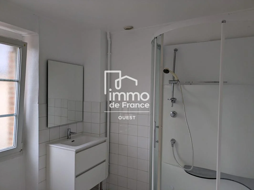 Appartement 3 pièces à louer à Évron (53600) - photo 8