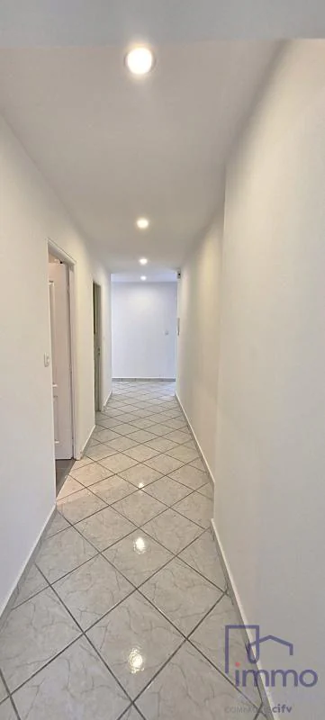 Appartement 5 pièces à vendre à Saint-Étienne (42000) - photo 9