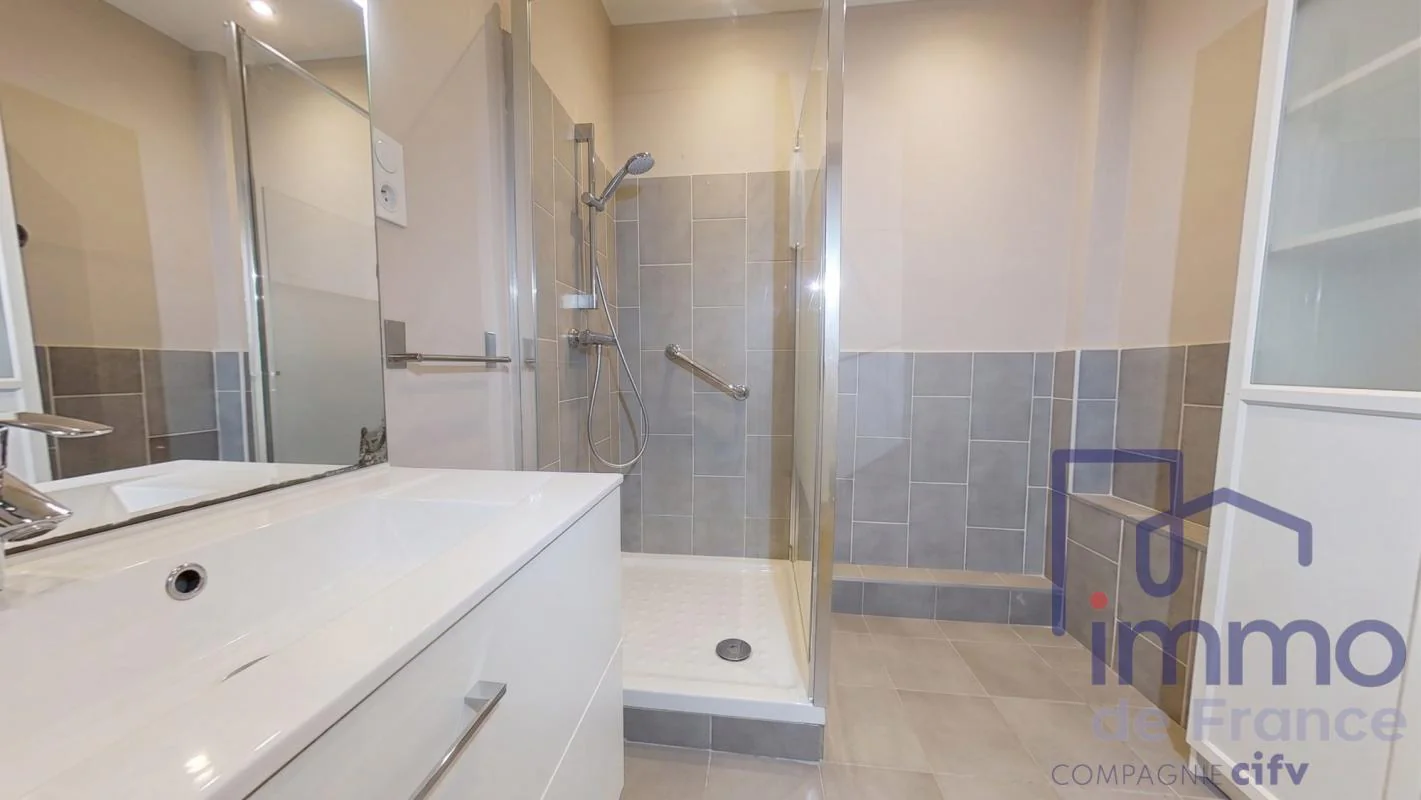 Appartement 4 pièces à vendre à Saint-Étienne (42000) - photo 3