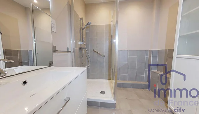 Appartement 4 pièces à vendre à Saint-Étienne (42000) - photo 3