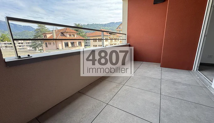 Appartement 2 pièces à vendre à Cluses (74300) - photo 1