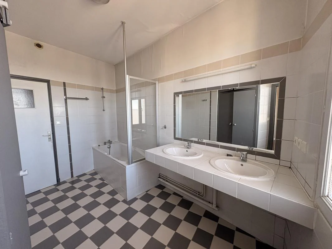Appartement 4 pièces à louer à Rodez (12000) - photo 11