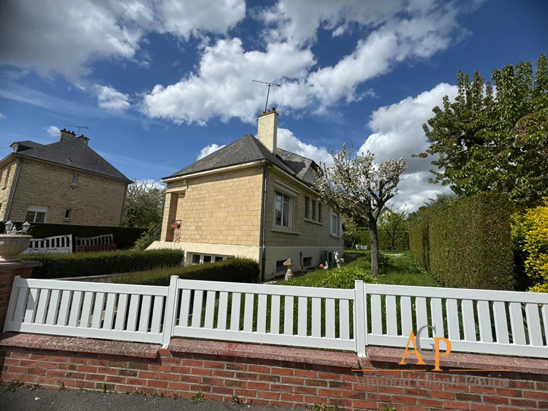 Maison 5 pièces à vendre à Vieux (14930) - photo 1