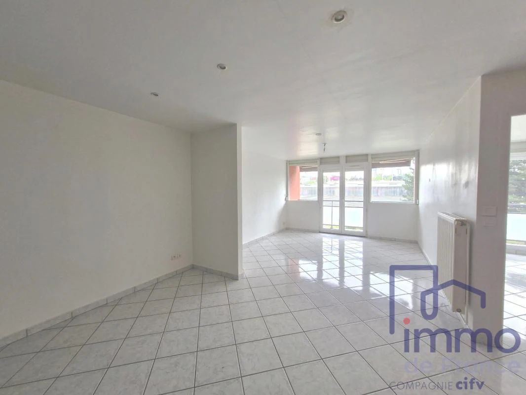 Appartement 5 pièces à vendre à Saint-Étienne (42000) - photo 2