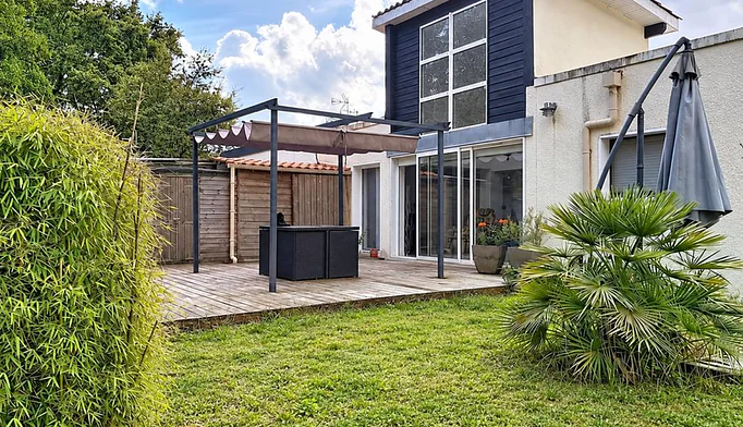 Maison 5 pièces à vendre à Saint-Médard-en-Jalles (33160) - photo 2