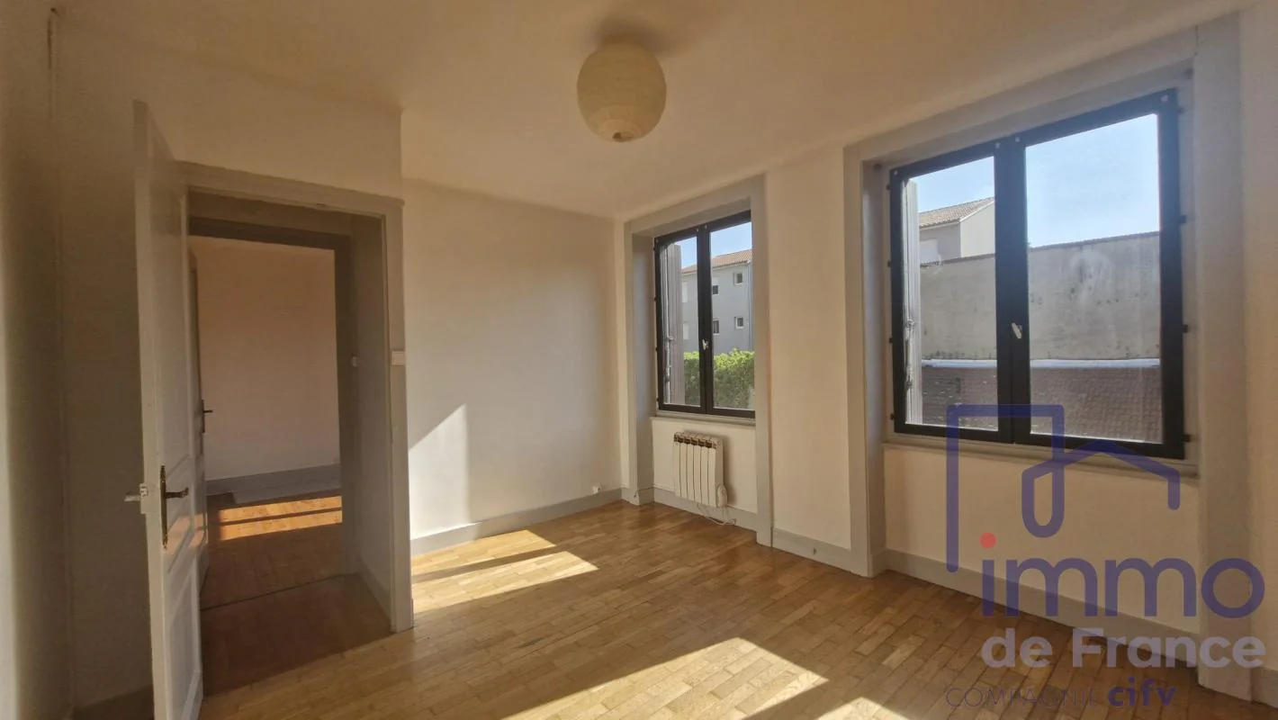 Appartement 4 pièces à vendre à Saint-Étienne (42000) - photo 3