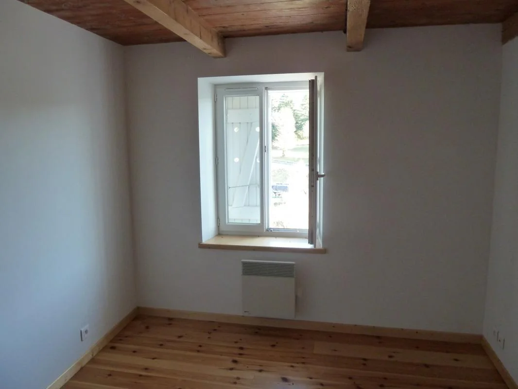 Appartement 4 pièces à louer à Grandrieu (48600) - photo 3