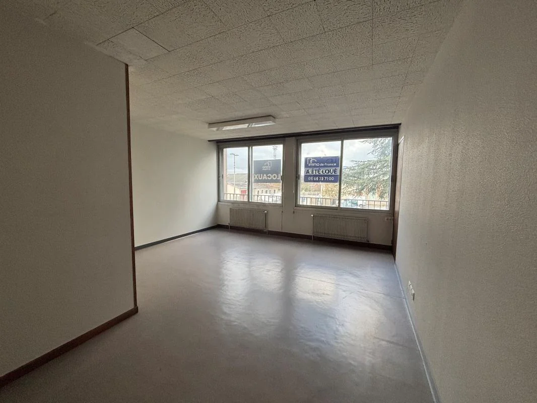 Bureau à louer à Rodez (12000) - photo 3