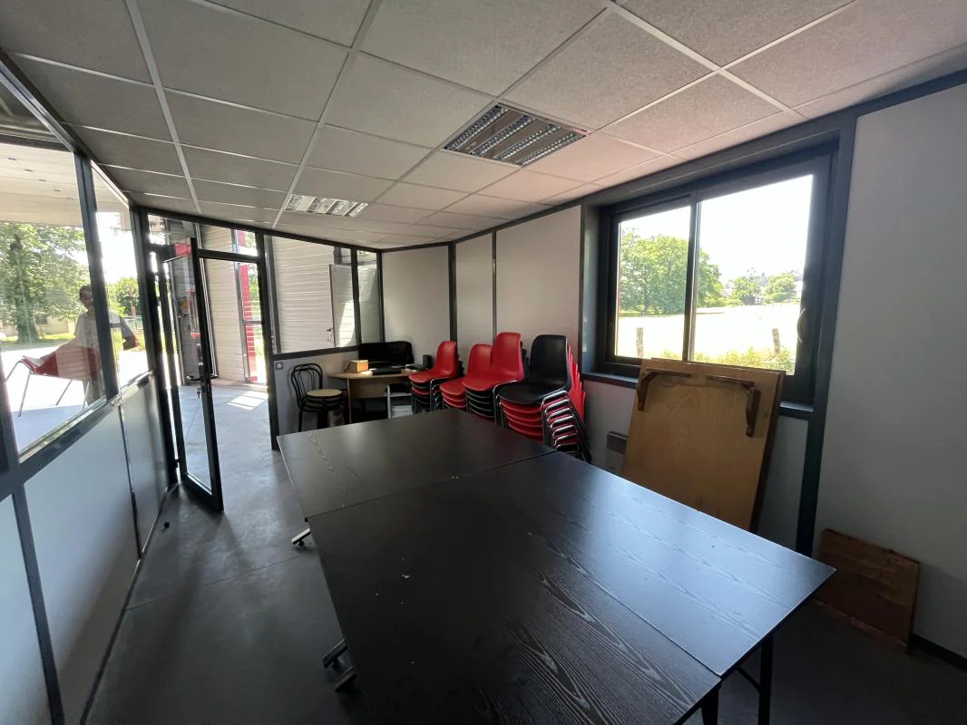 Bureau à louer à Onet-le-Château (12850) - photo 9