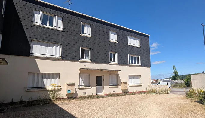 Immeuble à vendre à Louviers (27400) - photo 1