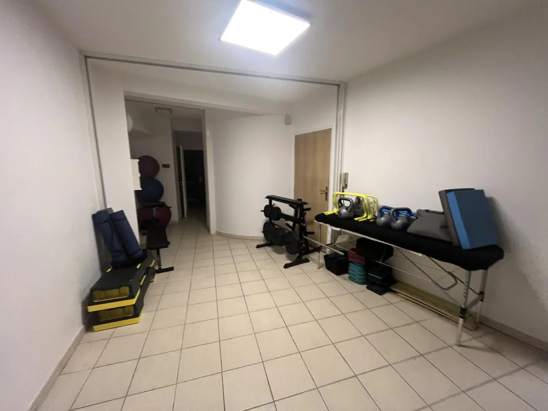 Bureau à louer à Rodez (12000) - photo 11