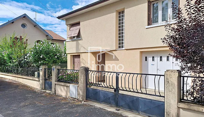 Maison 4 pièces à vendre à Bourg-en-Bresse (01000) - photo 1