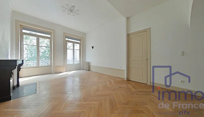 Appartement 4 pièces à vendre à Saint-Étienne (42000) - photo 2
